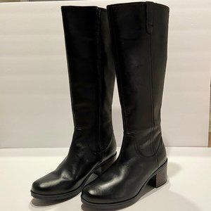 Clarks Women's Wide Calf Knee High Boot - Hollis Moon - 8M - Black Leather -NEW